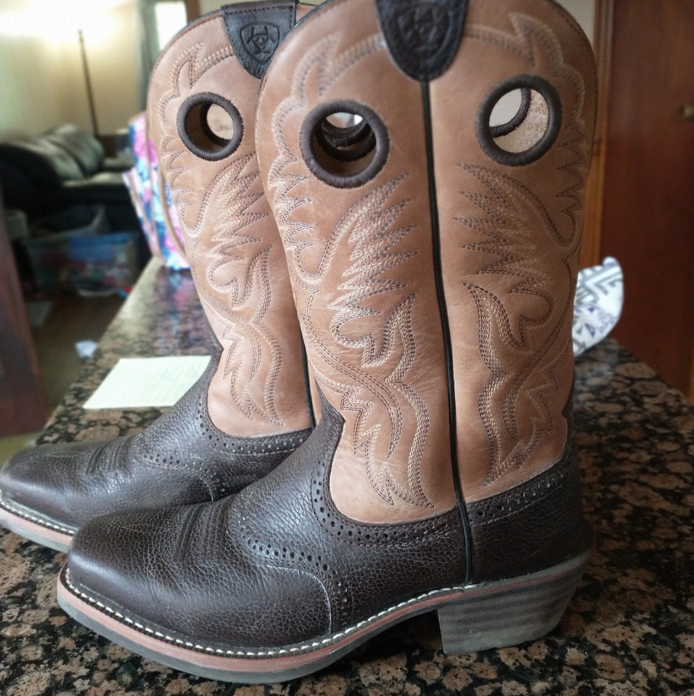 Ariat Cowboy boots